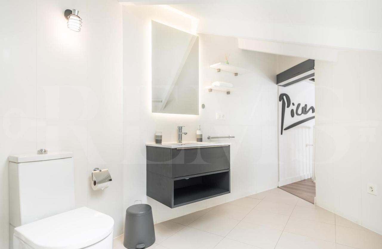 Inviting Duplex In Front Of Picasso Museum By Rems Apartamento Málaga Exterior foto