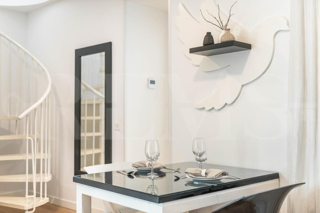 Inviting Duplex In Front Of Picasso Museum By Rems Apartamento Málaga Exterior foto